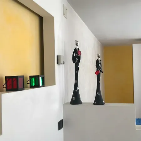 Terrace Venice 6th Floor Yellow Apartment *